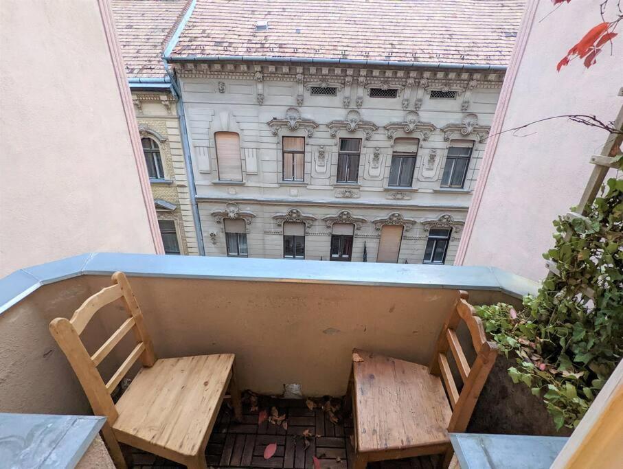 Spacious 4Br Oasis In Central Budapest - Bp Sky Bagian luar foto