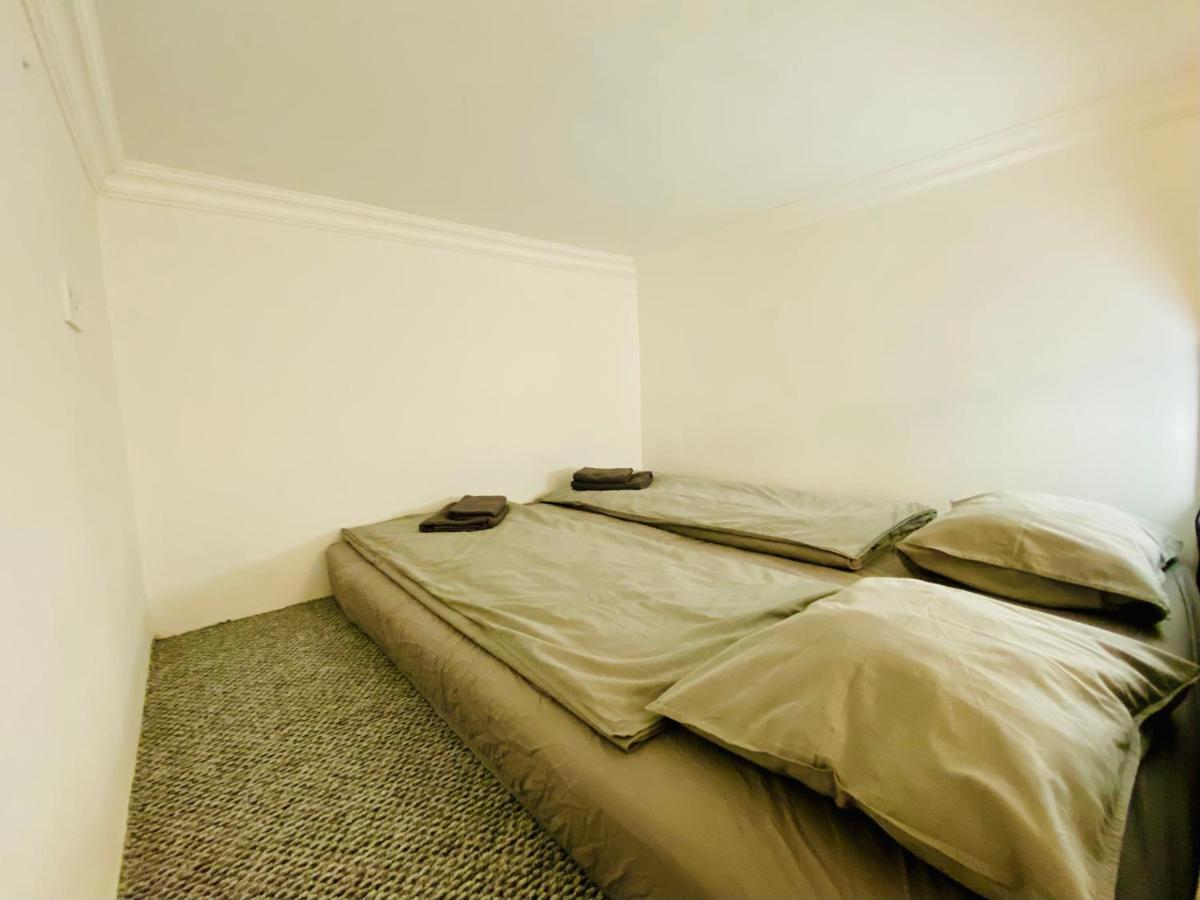 Spacious 4Br Oasis In Central Budapest - Bp Sky Bagian luar foto
