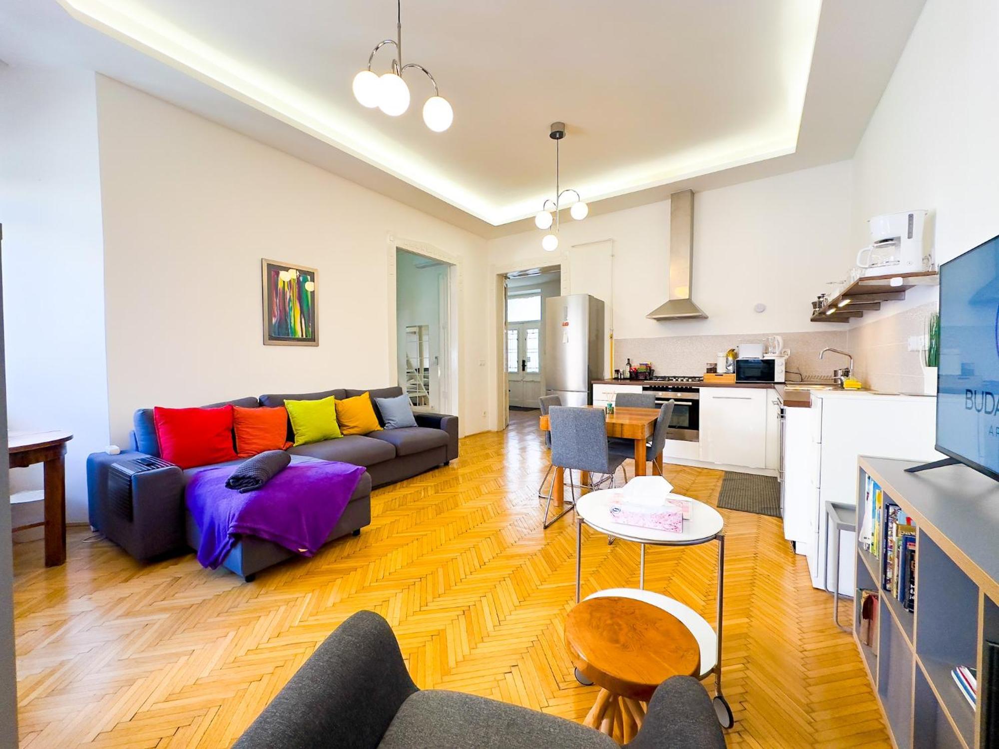Spacious 4Br Oasis In Central Budapest - Bp Sky Bagian luar foto