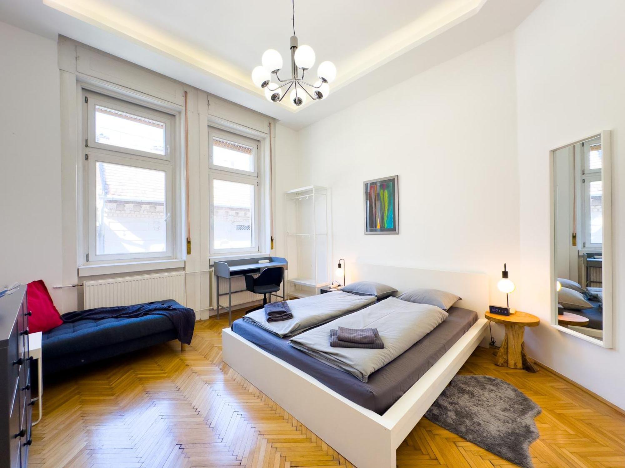 Spacious 4Br Oasis In Central Budapest - Bp Sky Bagian luar foto